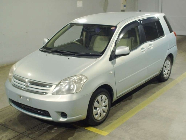 TOYOTA RAUM