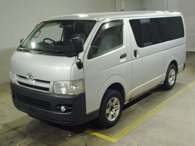 TOYOTA REGIUS ACE VAN