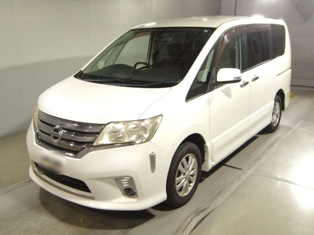NISSAN SERENA