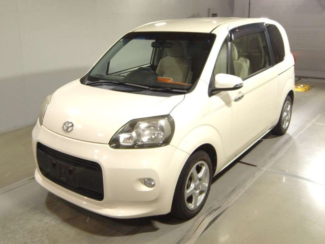 TOYOTA PORTE