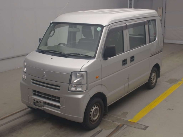 MITSUBISHI MINICAB VAN