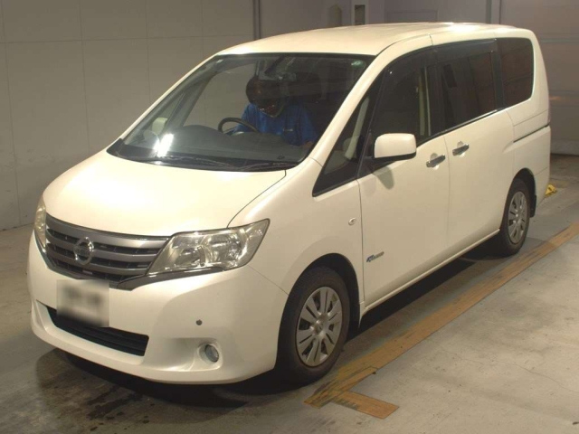 NISSAN SERENA
