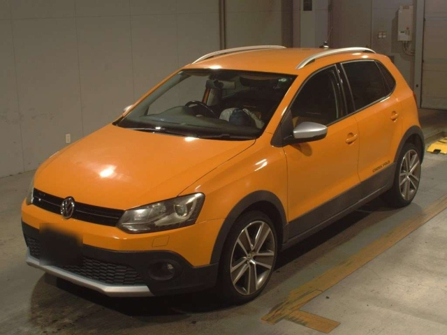 VOLKSWAGEN CROSS POLO