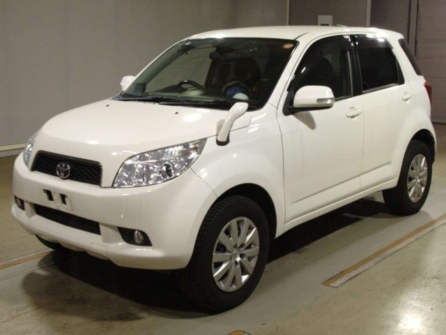 TOYOTA RUSH