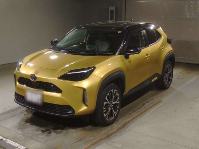 TOYOTA YARIS CROSS