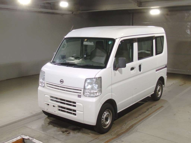 NISSAN CLIPPER VAN