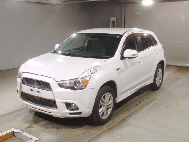 MITSUBISHI RVR