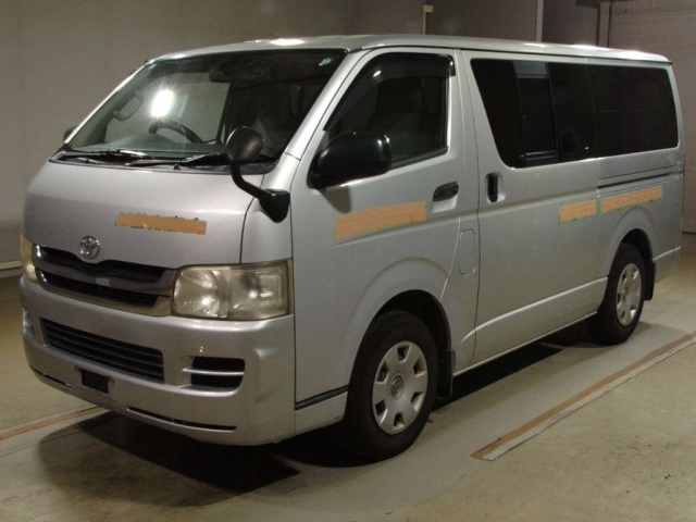 TOYOTA REGIUS ACE VAN
