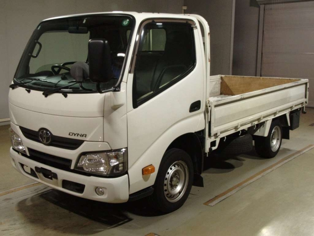 TOYOTA DYNA