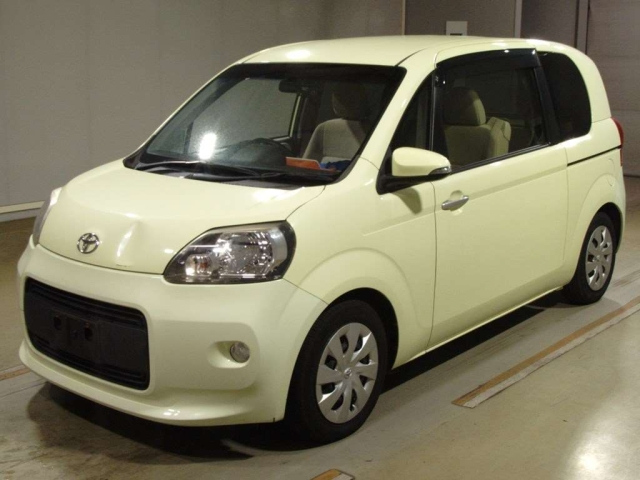 TOYOTA PORTE