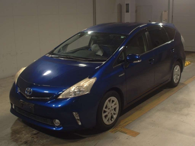 TOYOTA PRIUS ALPHA
