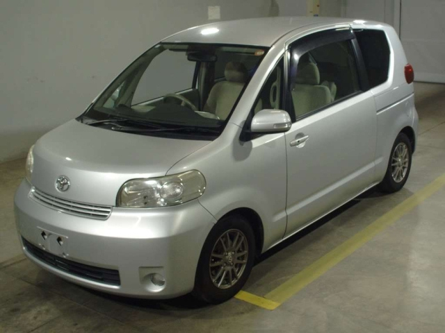 TOYOTA PORTE