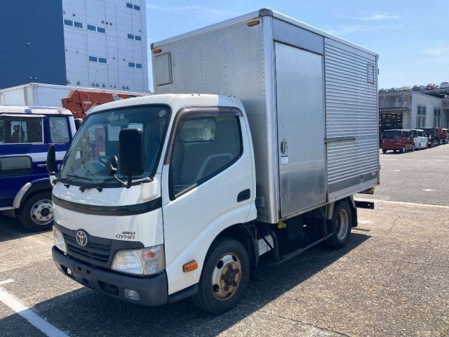 TOYOTA DYNA