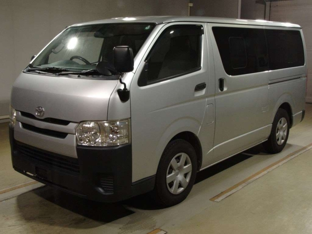TOYOTA REGIUS ACE VAN