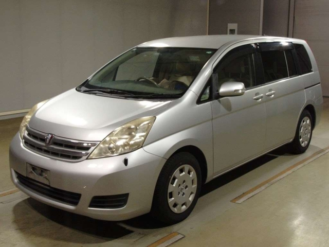 TOYOTA ISIS