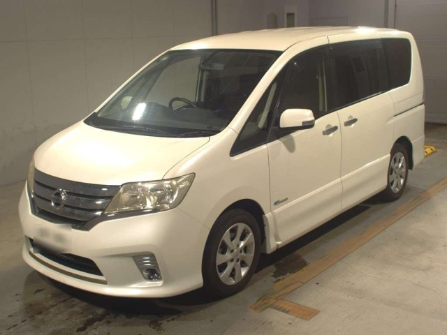 NISSAN SERENA