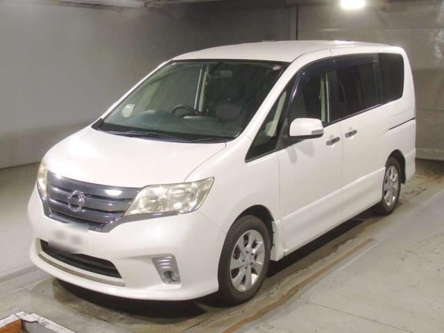 NISSAN SERENA