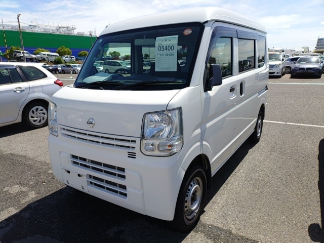 NISSAN CLIPPER VAN