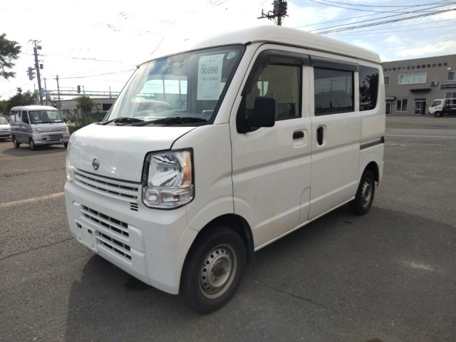 NISSAN CLIPPER VAN