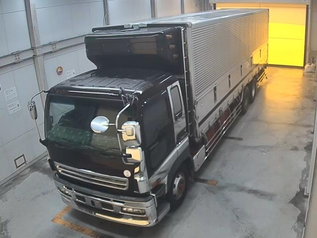 ISUZU TRUCK