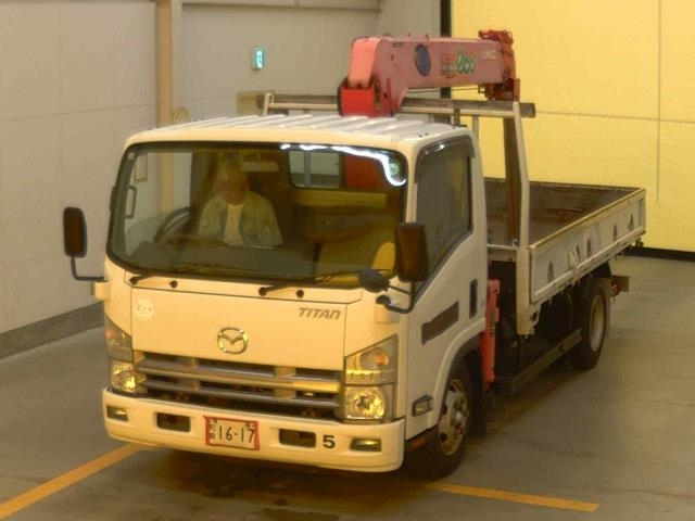 MAZDA TITAN