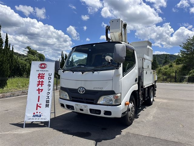 TOYOTA DYNA