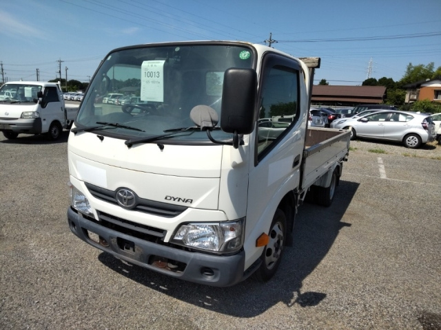 TOYOTA DYNA