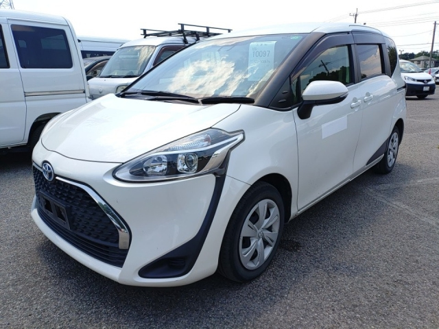 TOYOTA SIENTA