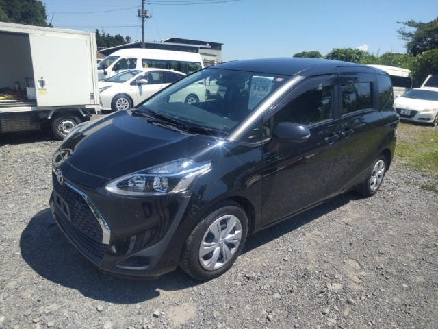 TOYOTA SIENTA