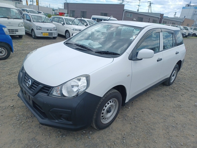 NISSAN AD