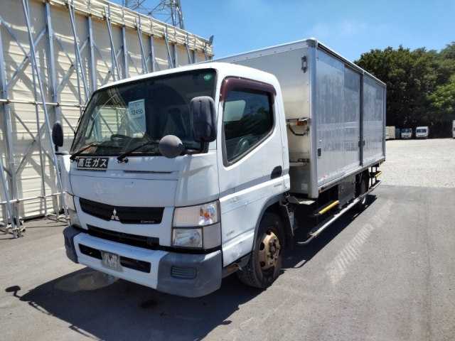 MITSUBISHI CANTER