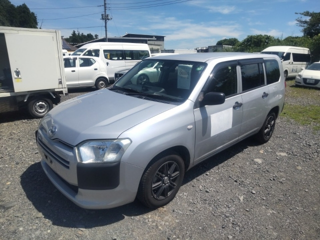 TOYOTA SUCCEED
