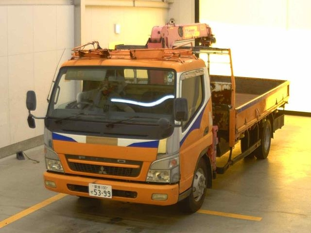 MITSUBISHI CANTER