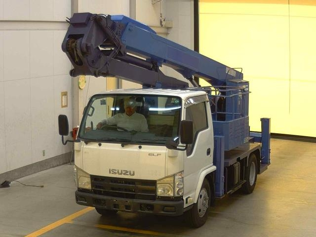 ISUZU ELF