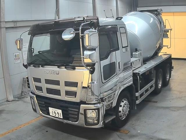 ISUZU TRUCK