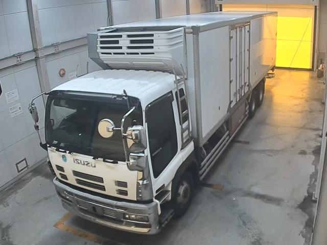 ISUZU TRUCK