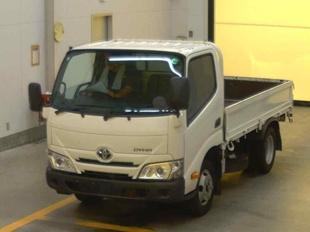 TOYOTA DYNA