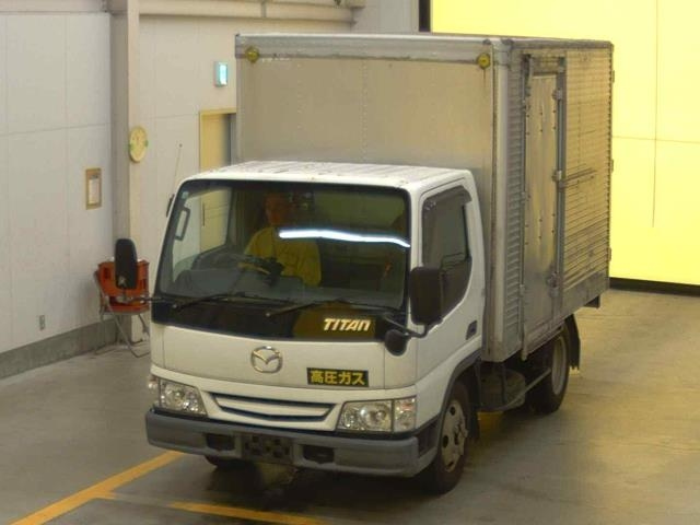 MAZDA TITAN