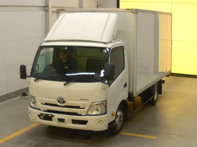 TOYOTA DYNA