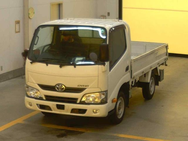 TOYOTA DYNA