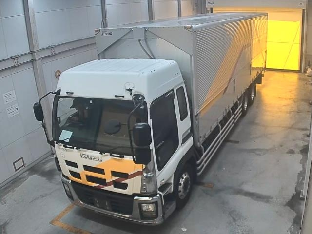 ISUZU TRUCK