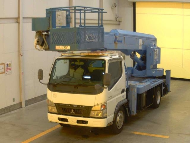 MITSUBISHI CANTER
