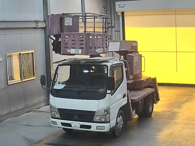 MITSUBISHI CANTER