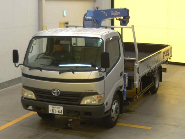 TOYOTA DYNA