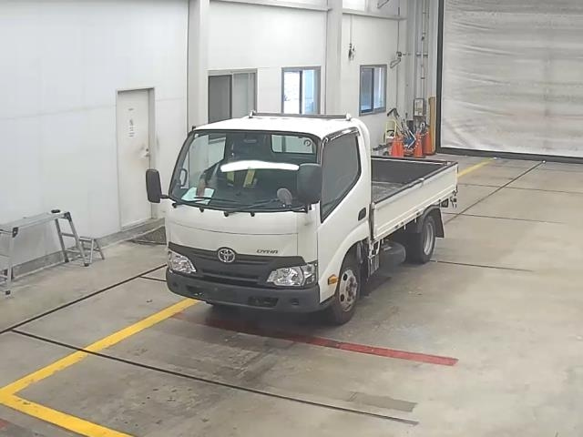 TOYOTA DYNA