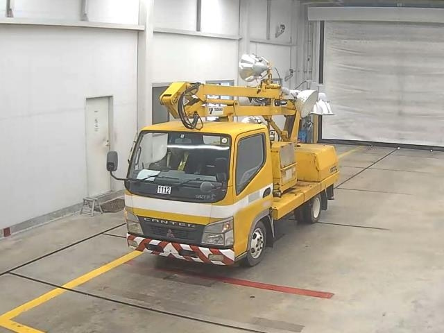 MITSUBISHI CANTER