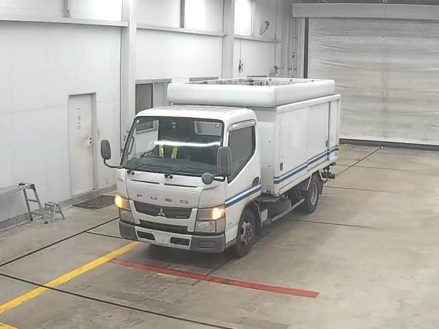 MITSUBISHI CANTER