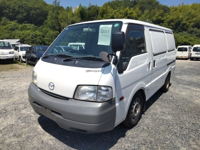 MAZDA BONGO VAN