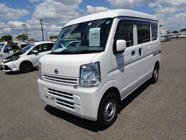 NISSAN CLIPPER VAN