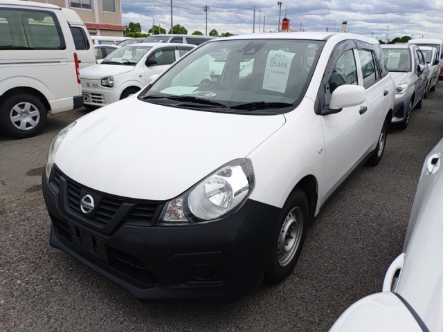 NISSAN AD